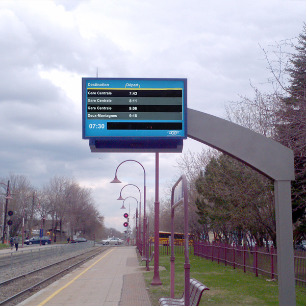 Senpal Monitor LCD al aire libre publicidad (OD46L02) aplicado a las señales de tráfico en órbita